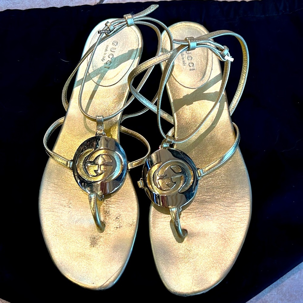 Gucci gold flat sandals